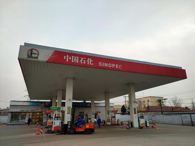 今晚油价上调！6月3日国内油价调整最新消息加油站柴油汽格